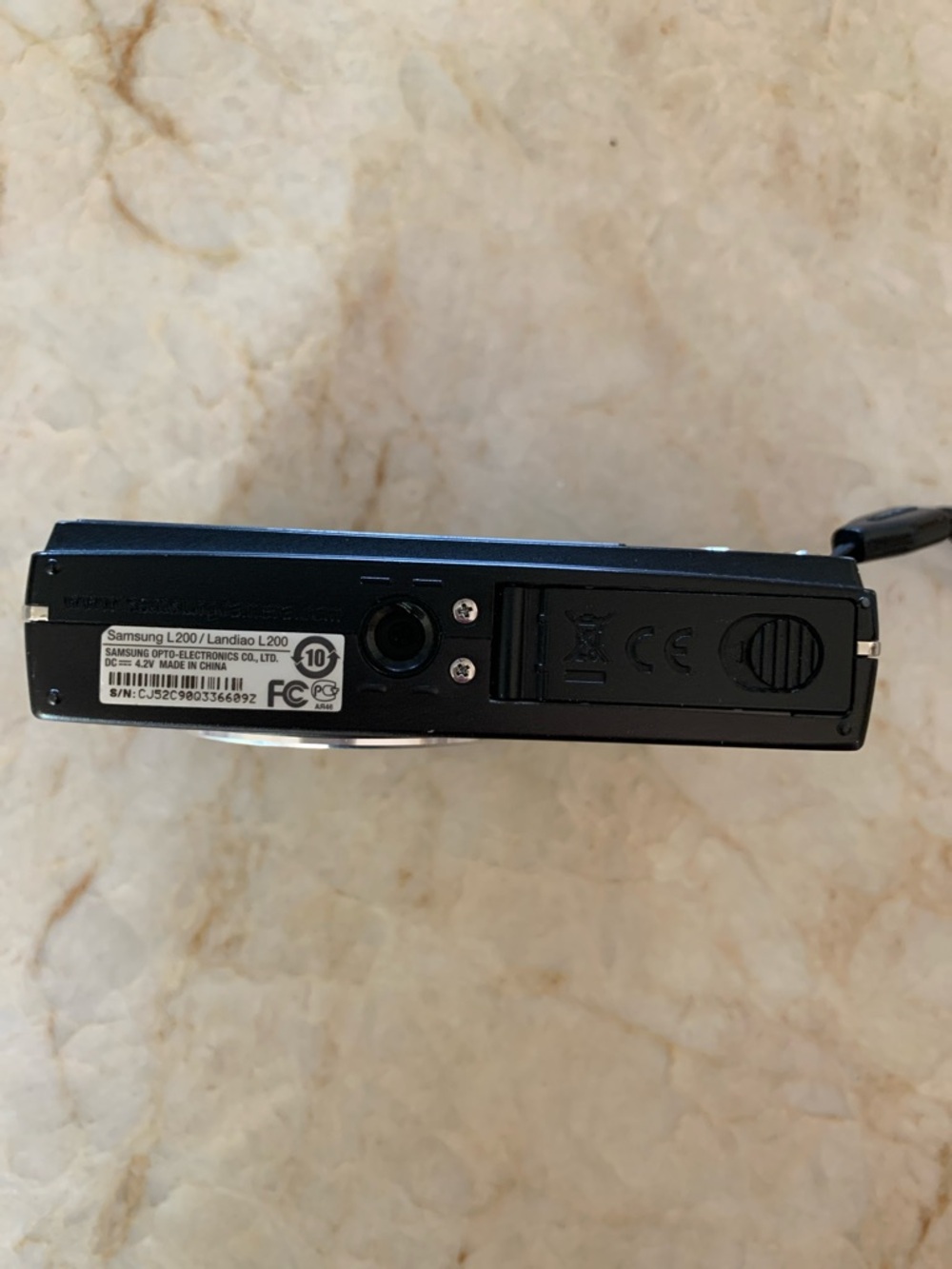 Samsung L200 10.2 MP - Tested - Compact Digital Camera with Battery and Charger - Picture 5 of 10